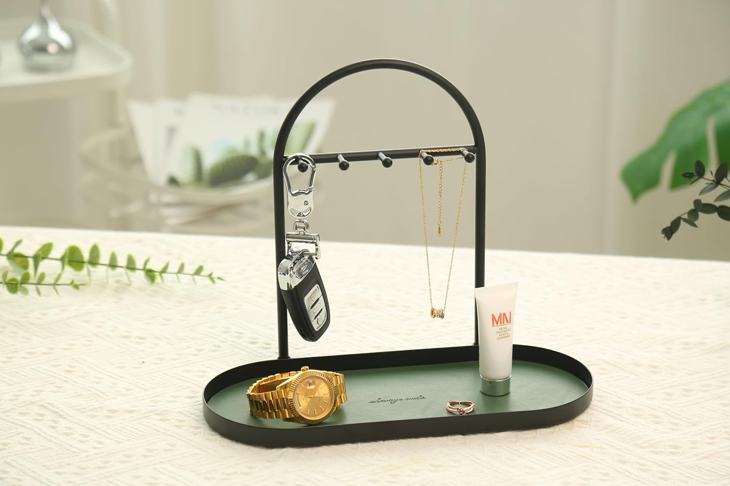 Shinpuru tray and organizer